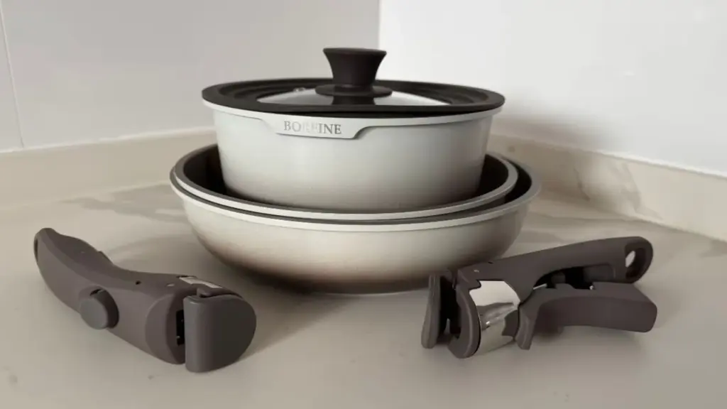 These are some of the best pots and pans with removable handles that can be bought on Amazon