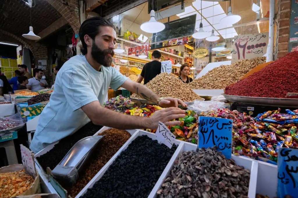 US sanctions to isolate Iran's economy exclude key entities