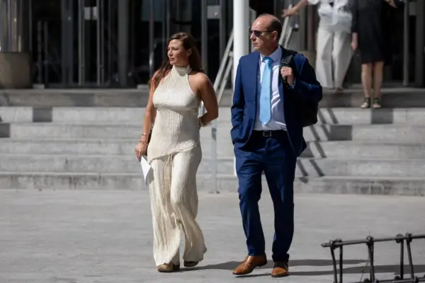 The judge dismisses the complaint filed by Errejón against Mouliáa for slander