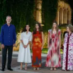 The entire Royal Family dresses in summer attire to welcome Balearic society in Marivent