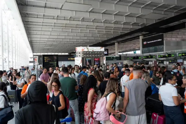 Etna eruption unleashes chaos at Sicily airports during peak season