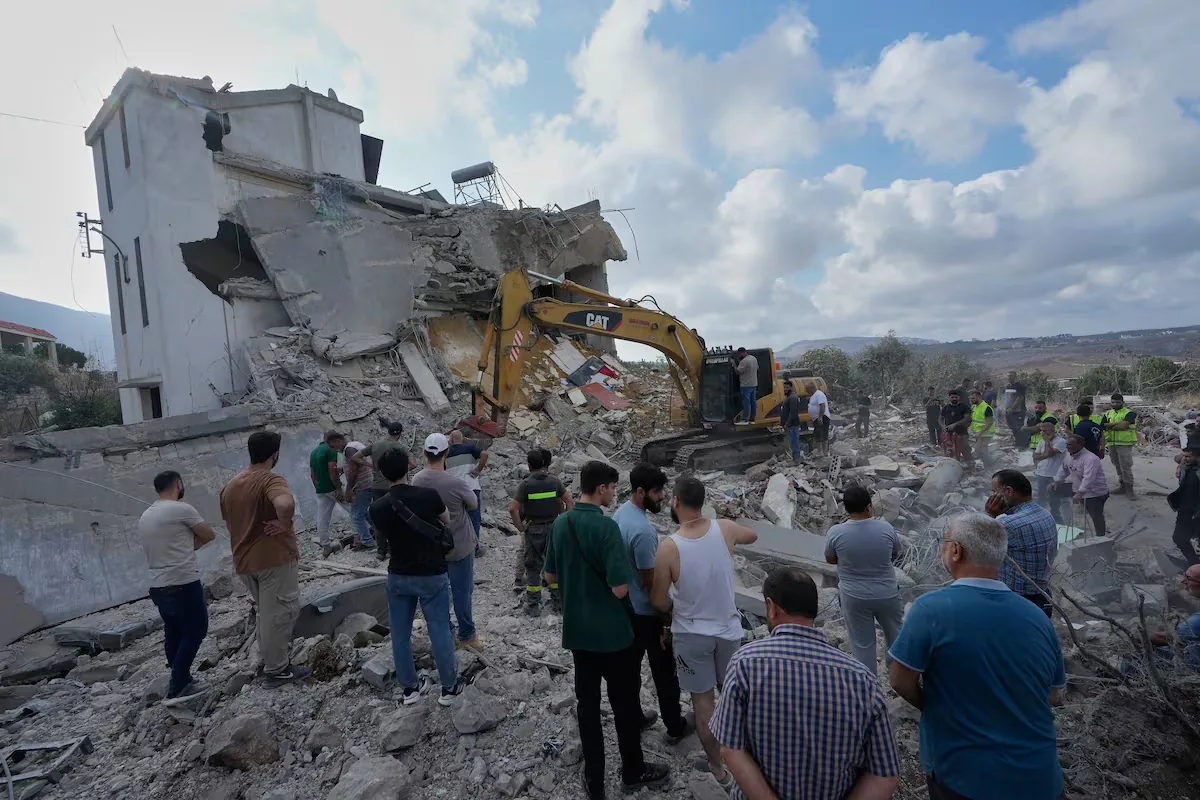 At least four dead in Israeli bombings in southern Lebanon