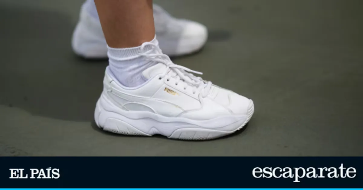 10 comfortable sneakers for walking all day that have thousands of reviews on Amazon