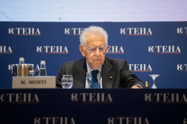 Monti breaks the shyness of the Italian right with the far-right Vannacci: “I see in you the rhetoric and spirit of fascism”