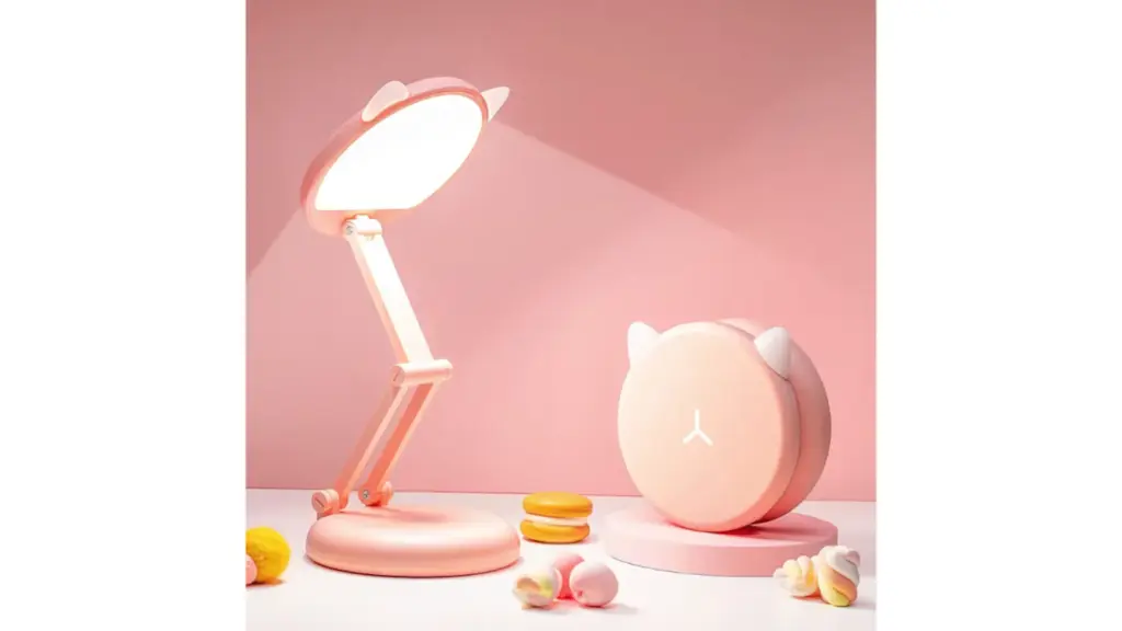 These colored desk lamps are ideal to illuminate with style and give a different touch to your room.