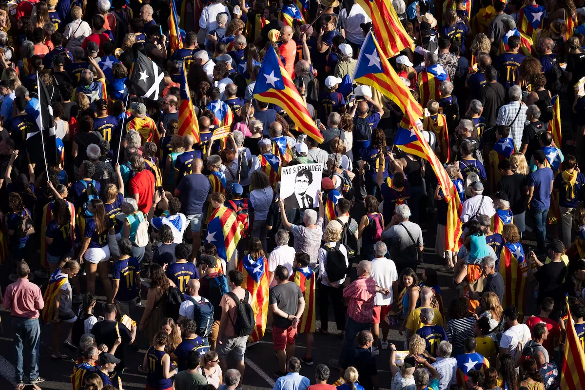Thousands of people demonstrate in Barcelona demanding independence