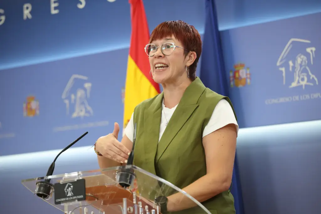 The Compromís deputy Águeda Micó during a press conference in the Congress of Deputies, on September 15, 2026, in Madrid (Spain).
15 SEPTEMBER 2026
Alejandro Martínez Vélez / Europa Press
15/09/2026