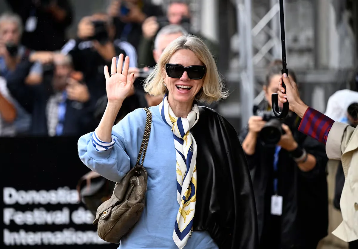 Naomi Watts is already in San Sebastián: her comfortable and autumnal ‘look’ for arriving at the Festival