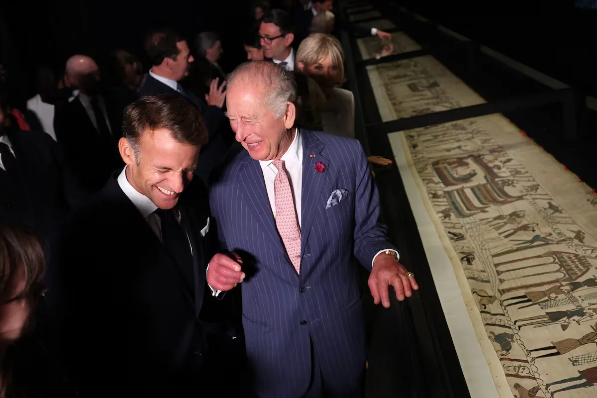 Macron visits the Bayeux Tapestry at the British Museum alongside King Charles III and the British Prime Minister: “It is a friendly understanding”