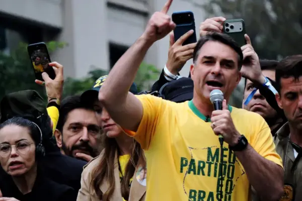 El Supremo de Brasil investiga al candidato presidencial Bolsonaro por corrupción