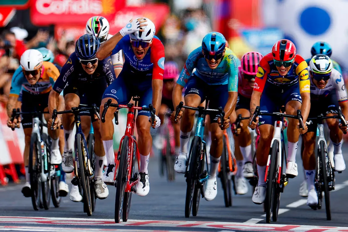 Tronchon takes advantage of Visma's slip and wins the stage of the Vuelta in the 'sprint'