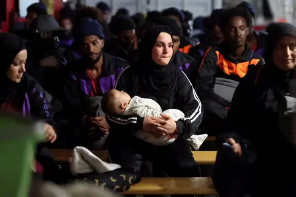 Irregular migrant arrivals to the EU fall but entries via the Mediterranean route to the Balearic Islands increase