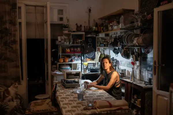 Blanca Castro, the first neighbor to confront a historic family of rentiers with her entire neighborhood behind her