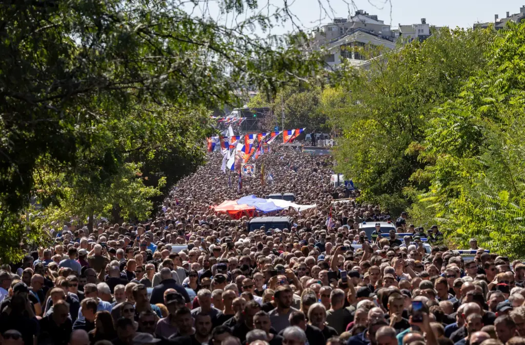 The war criminal Ratko Mladic is buried with honors in Belgrade