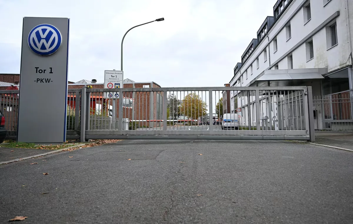 Volkswagen acuerda vender su fábrica de Osnabrück y destinarla a producir material de defensa