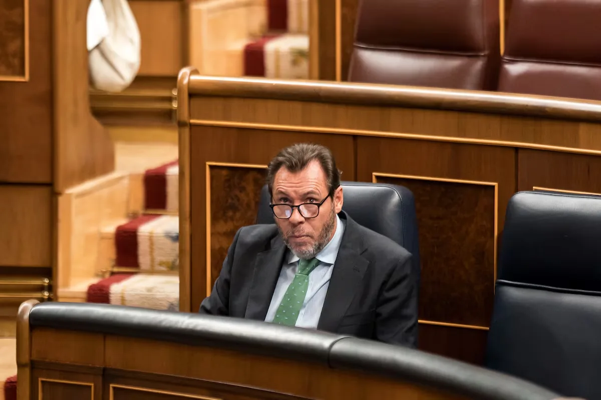 Puente denounces a campaign to stop solutions in Ceuta: “1,800 migrants were going to be transferred today”