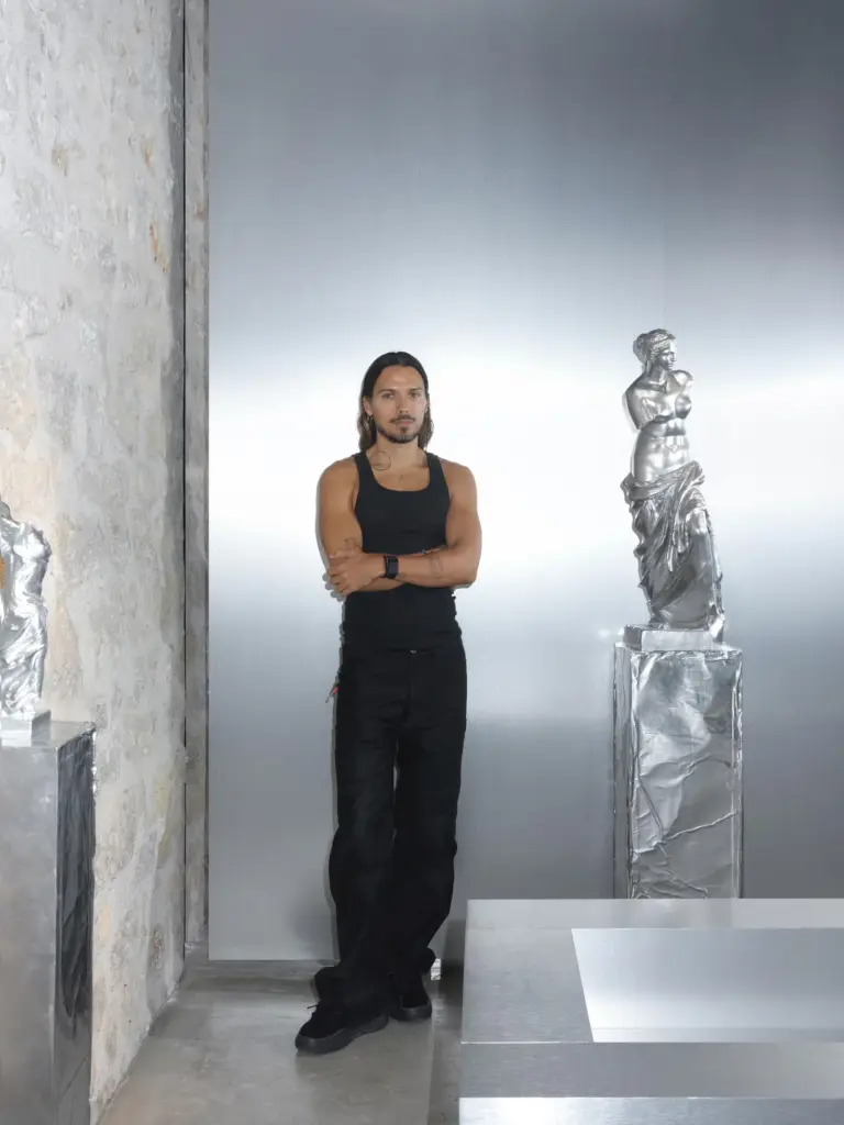 And what would you do with a sheet of metal? Rabanne is looking for new design talents