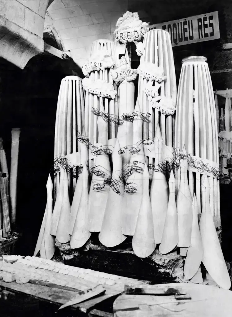 La hora de la fachada de la Gloria de la Sagrada Familia: así la imaginó Gaudí