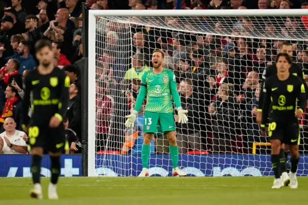 El Liverpool apaga el efecto Julián Alvarez