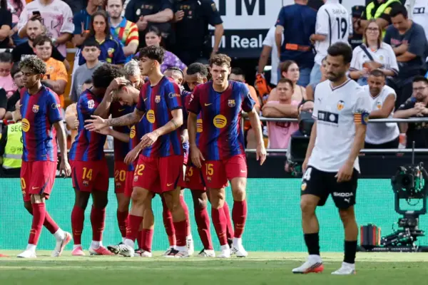 Barça enjoys at Mestalla at the expense of a poor Valencia