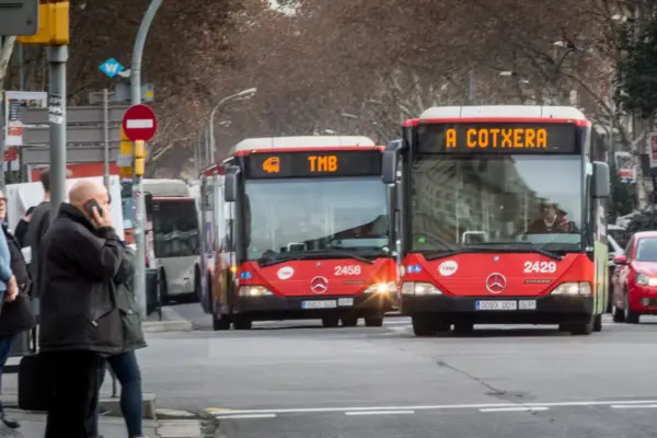 The X1 bus will go to the Zona Universitària of Barcelona starting September 21