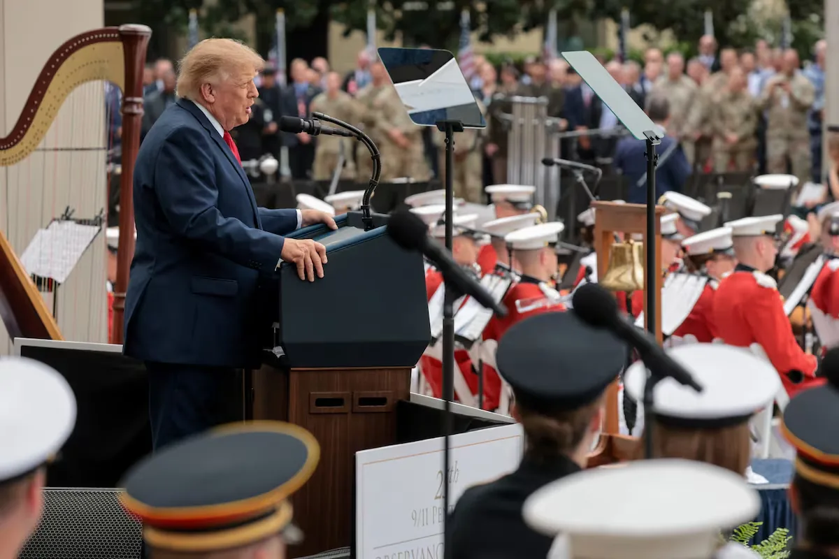 La sombra de la guerra de Irán planea sobre la conmemoración de Trump del 11-S en el Pentágono