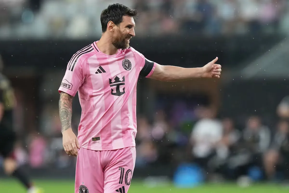 Messi reaches a preliminary agreement to become the majority shareholder of Eldense
