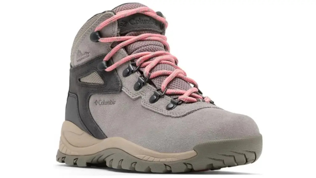 Columbia clears out its best-selling products: from jackets to sneakers.