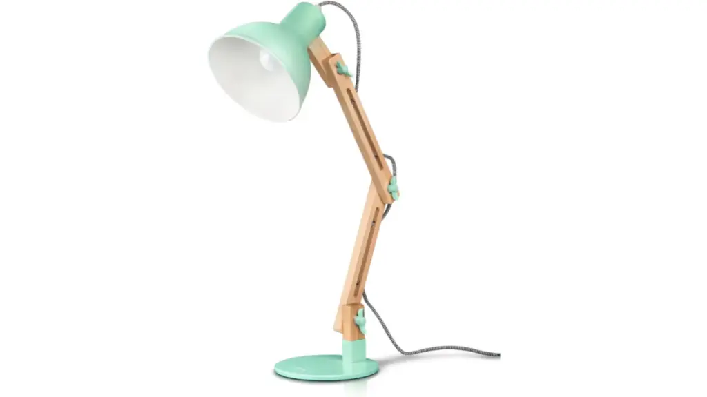 As decorative as practical: colored desk lamps that will give personality to your room.