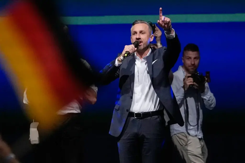 Who is Ulrich Siegmund, the ‘popular boy’ and smiling man who defeated the far right in Saxony-Anhalt