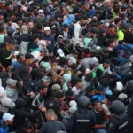 Crisis in Ceuta and political news, live | Tension and nervousness among migrants during the transfer from the beaches to the port of Ceuta