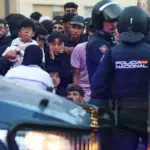 The migrants who were left without a place in the Port of Ceuta: "The law of the strongest has won"