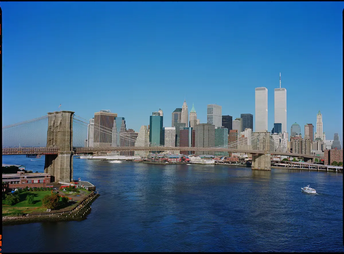 The story behind the photo of the Twin Towers 16 minutes before the first impact