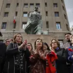 Kast rewrites the memory of Pinochet's coup and calls not to remain "anchored in the past"