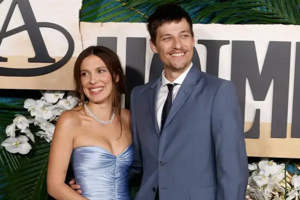 Millie Bobby Brown, madre de su segundo hijo por adopción a los 22 años