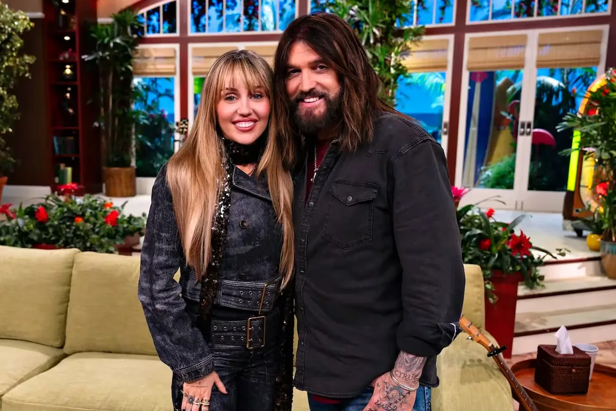 Billy Ray Cyrus speaks out about Miley's decision to drop the last name on her new album: "It's natural for a legendary superstar"