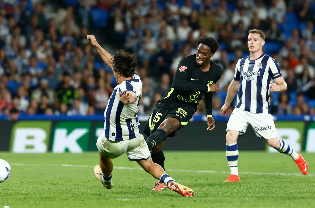 Atlético wins but does not convince against a solid Real Sociedad