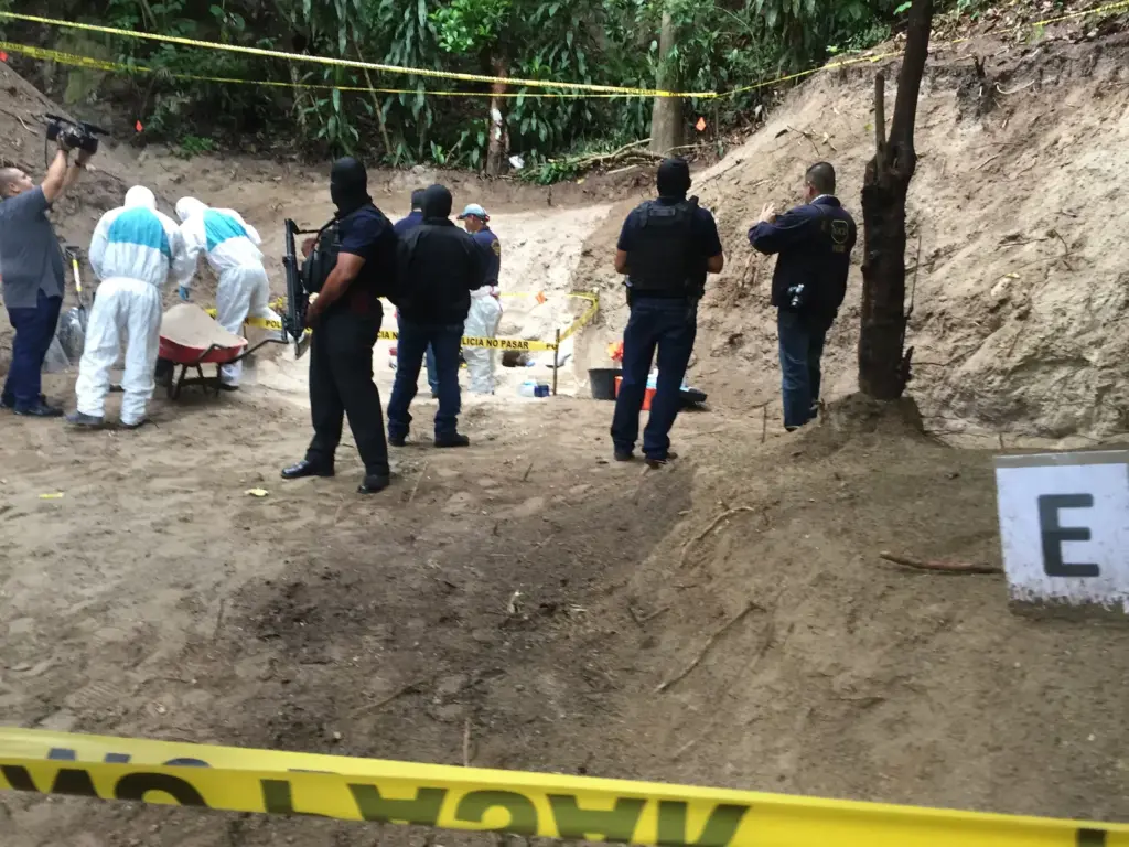 “Y nunca más volvió”: las madres que buscan a ciegas a los desaparecidos de El Salvador