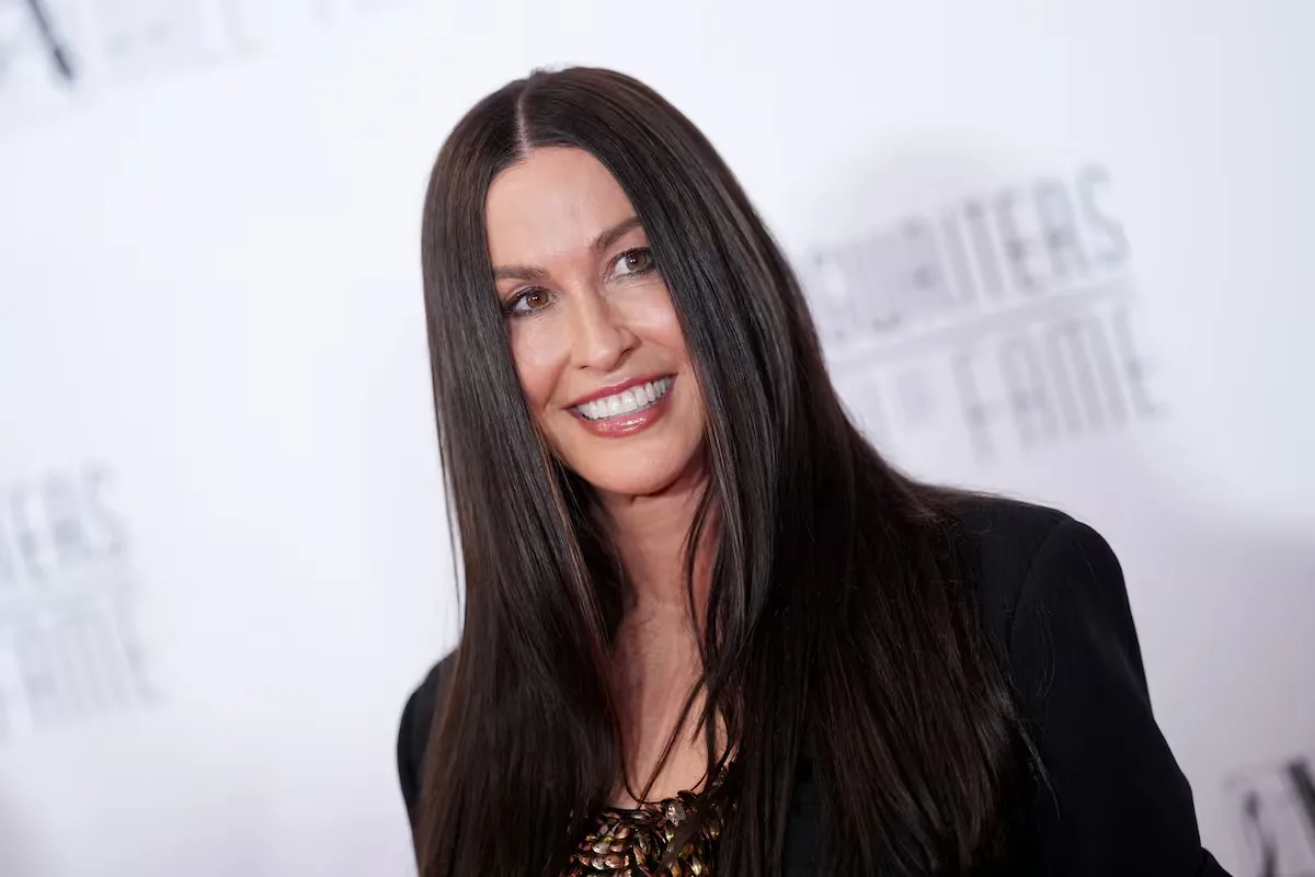 Alanis Morissette sues her former tour manager for threatening to incriminate her for drug trafficking