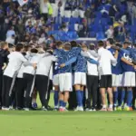 El Como se presenta ante la nobleza europea