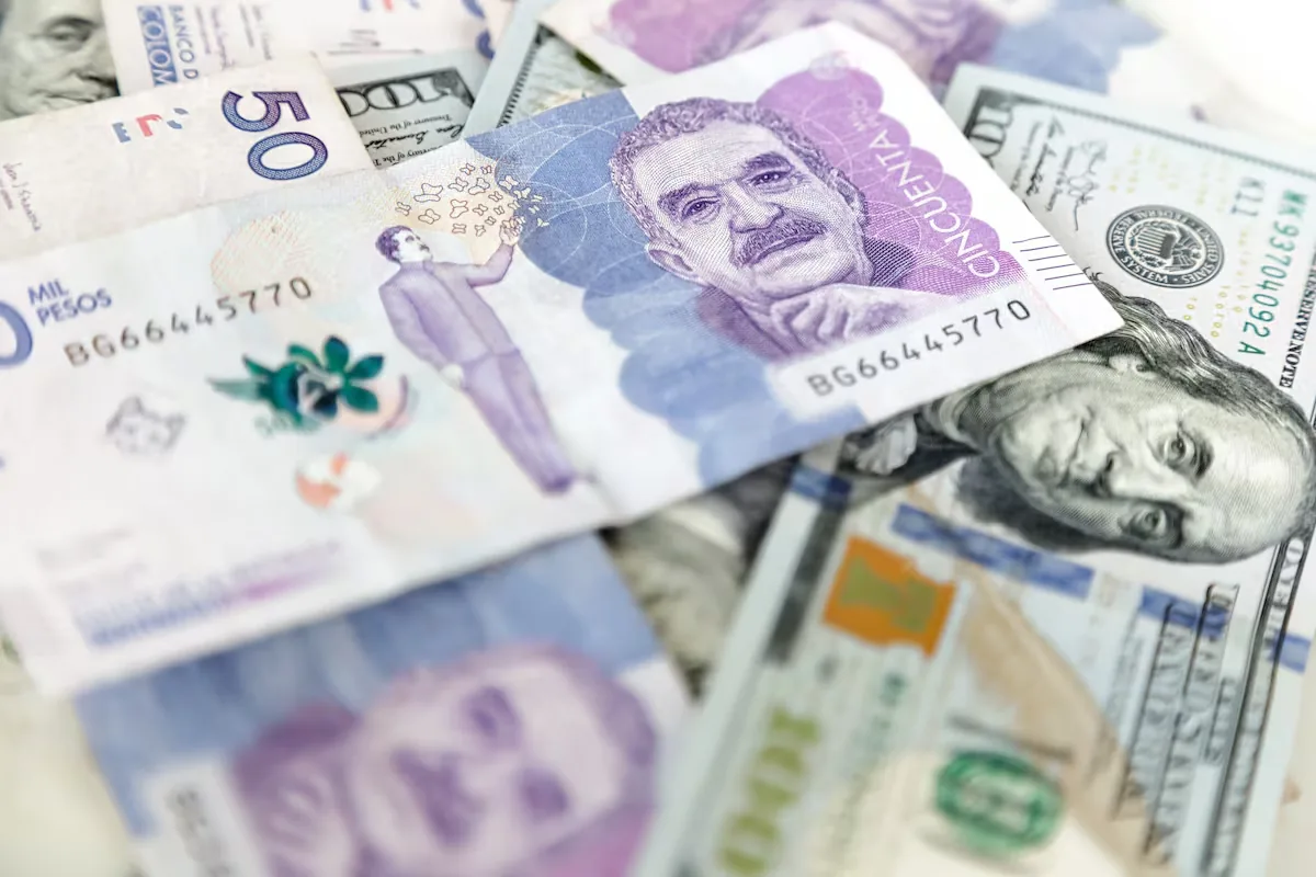 Colombia seeks who will finance the highest debt in its history