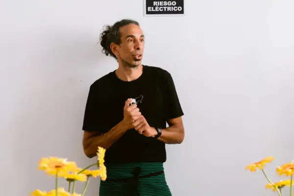 The chef who gave up his Michelin star opened a restaurant in a Madrid market and now sells candy for adults