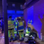 A young man dies in Parla after suffering a cut to the neck with a bottle and another is injured in the chest