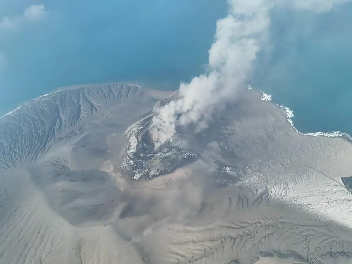 Indonesia closes seven airports due to ash from Anak Krakatau volcano