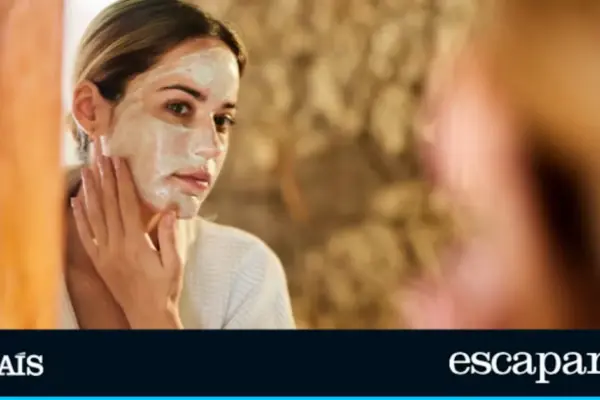 The clay mask in ‘stick’ form with over 8,000 reviews that helps reduce excess oil