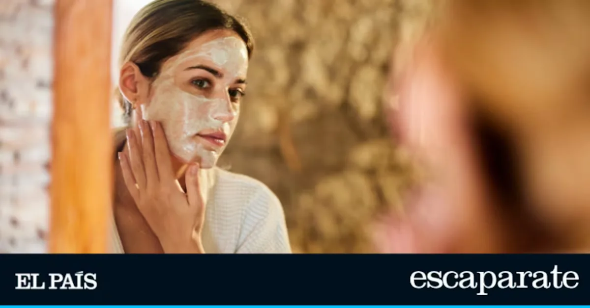 The clay mask in ‘stick’ form with over 8,000 reviews that helps reduce excess oil