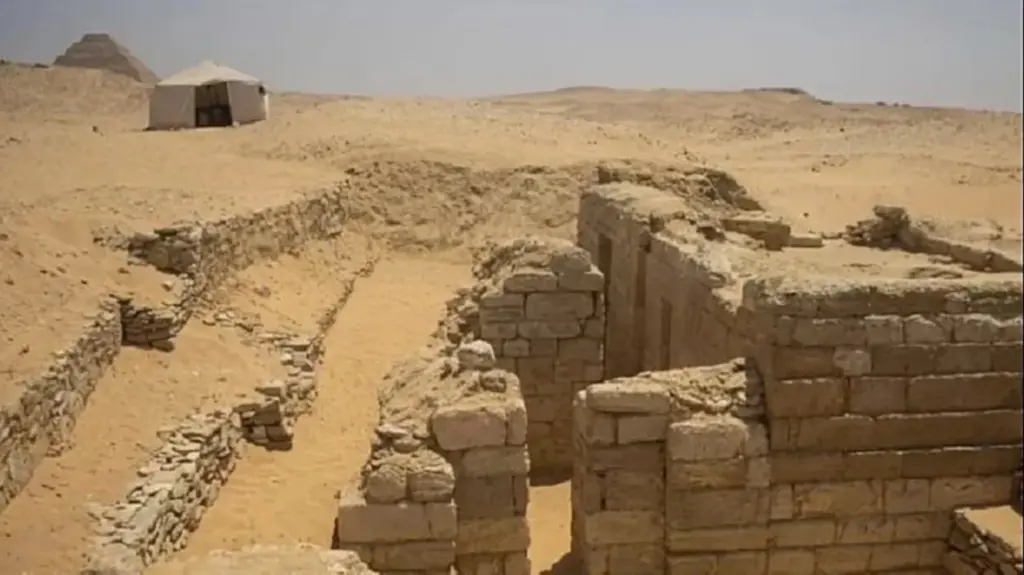 Egyptologists' conclave in Barcelona: an exciting immersion in tombs, temples, mummies, and crocodiles