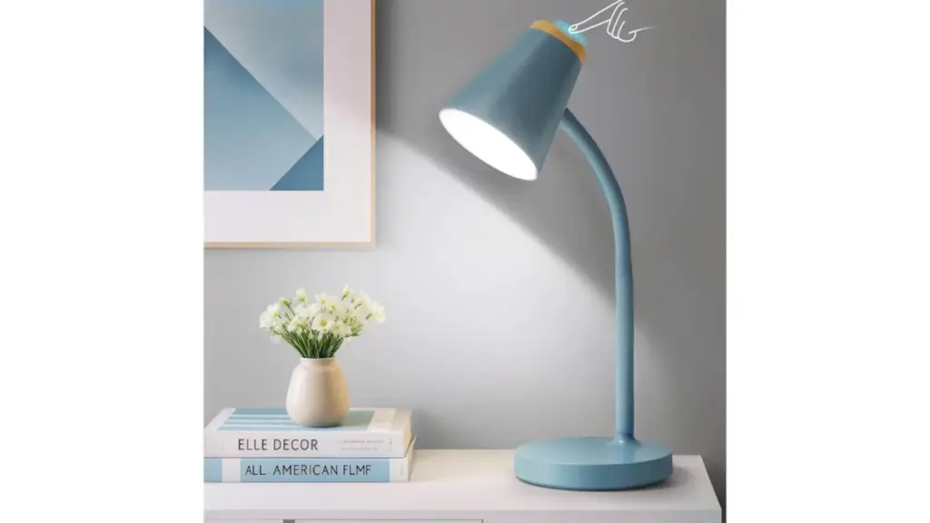 From blues to reds: colored desk lamps for your room.