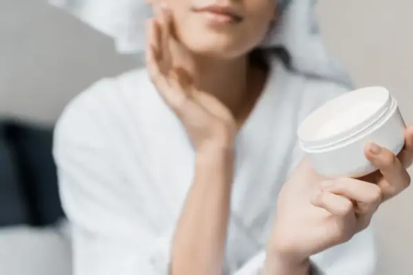 Why dermatologists recommend introducing a retinol night cream into the routine at the end of summer
