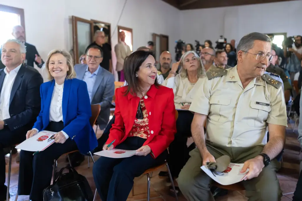 La Moncloa y Robles pactaron la posición oficial del CNI para intentar frenar las críticas al Gobierno por ignorar los avisos